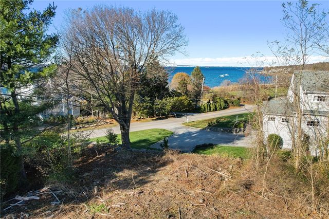 86 Spanker Street, Jamestown, RI 02835