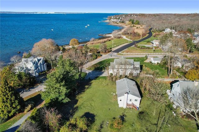 86 Spanker Street, Jamestown, RI 02835