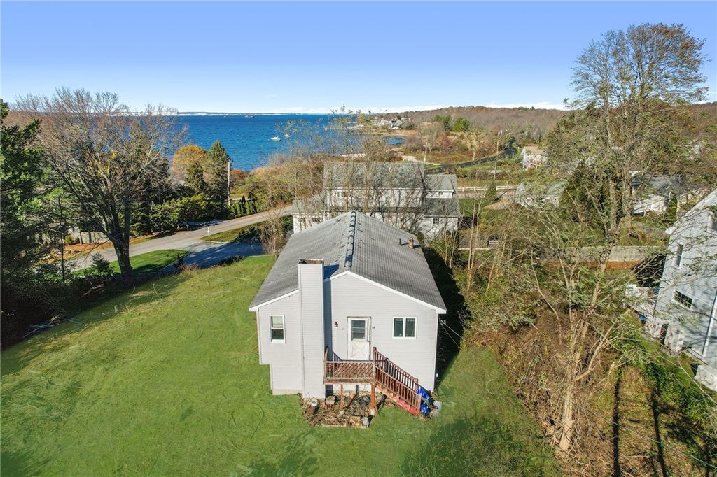 86 Spanker Street, Jamestown, RI 02835