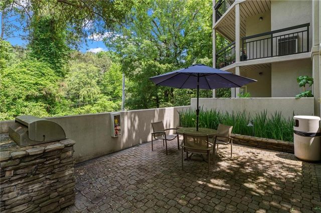 1102 River Green Drive NW, Atlanta, GA 30327