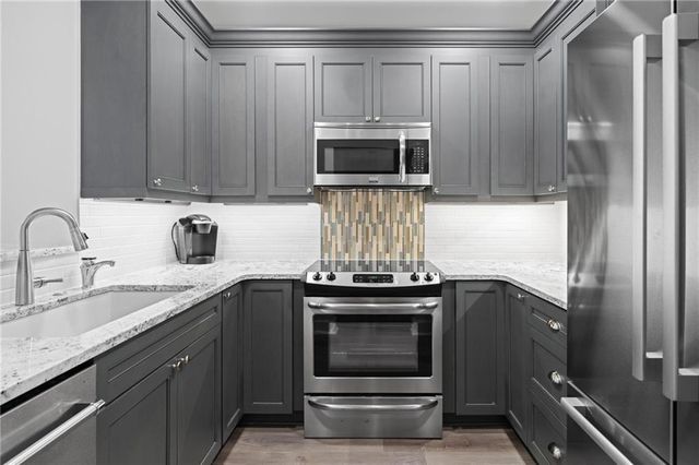 1102 River Green Drive NW, Atlanta, GA 30327