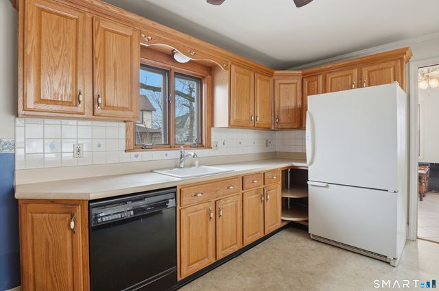 1009 East Broadway, Milford, CT 06460