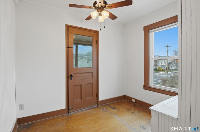 1009 East Broadway, Milford, CT 06460