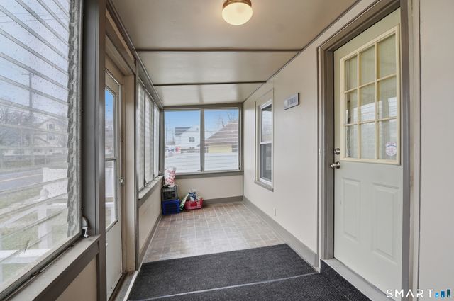 1009 East Broadway, Milford, CT 06460