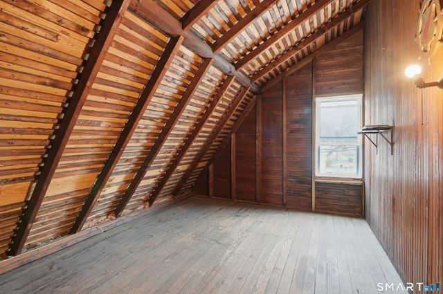 1009 East Broadway, Milford, CT 06460