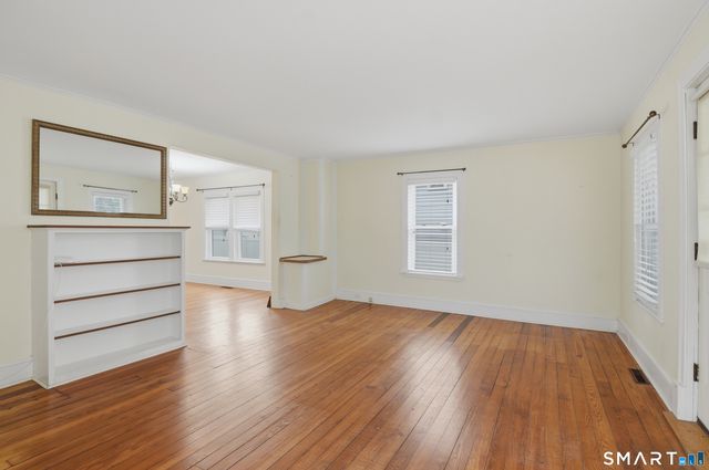 1009 East Broadway, Milford, CT 06460