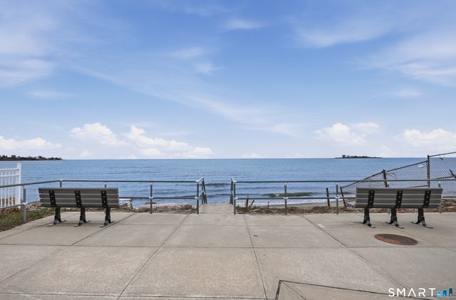 1009 East Broadway, Milford, CT 06460