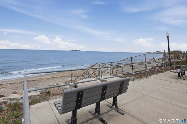 1009 East Broadway, Milford, CT 06460