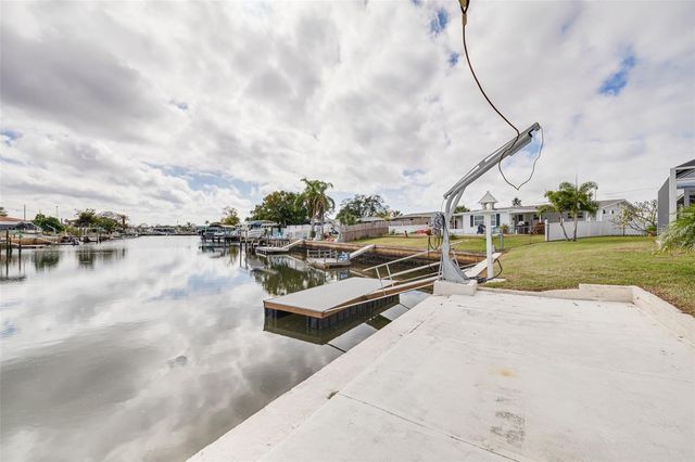 6606 BEACH BOULEVARD, Hudson, FL 34667