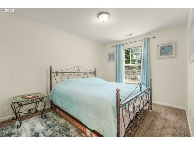 3201 Se ROBIN Cir, Hillsboro, OR 97123