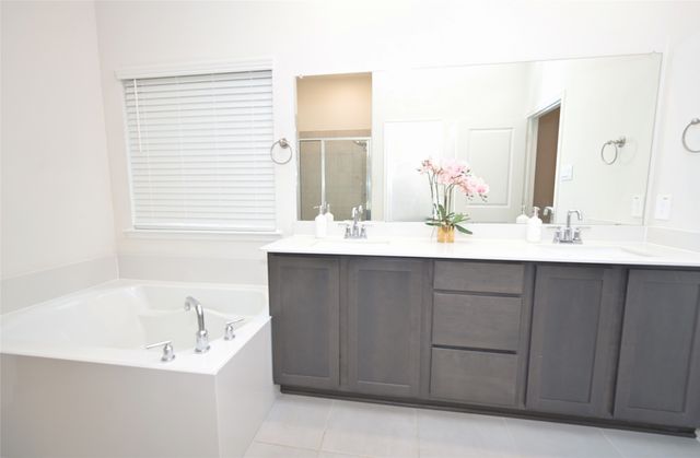 10013 Gray Barrel Drive, Aubrey, TX 76227