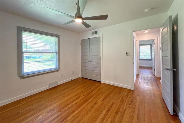 305 W Coe Drive, Midwest City, OK 73110