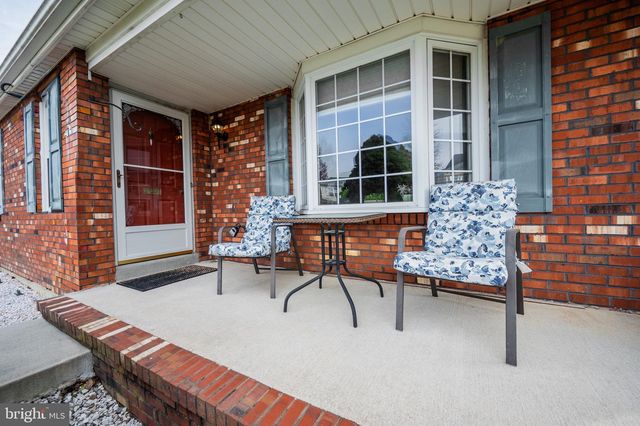 145 BOYER DR, Newark, DE 19702