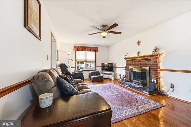 145 BOYER DR, Newark, DE 19702