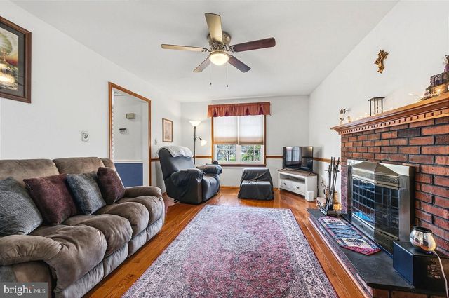 145 BOYER DR, Newark, DE 19702