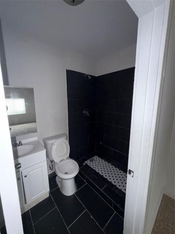 2227 Westway Street, Orange, TX 77630