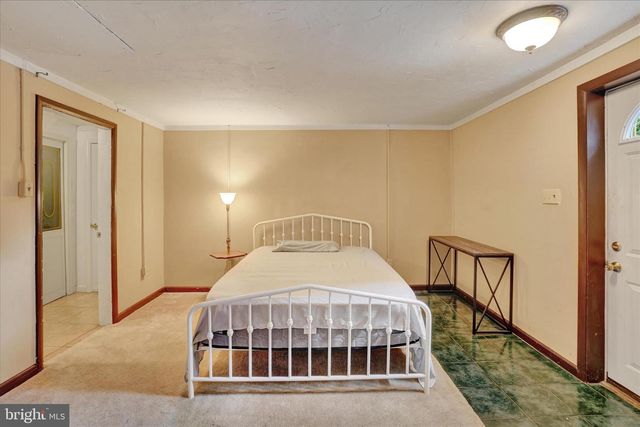 40 W LOCUST LN, York, PA 17406