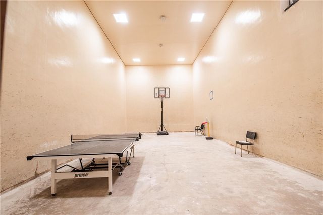 1400 Ocean Dr 304C, Corpus Christi, TX 78404