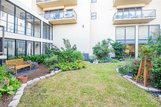 1400 Ocean Dr 304C, Corpus Christi, TX 78404