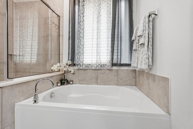 2025 Eagle Boulevard, Fort Worth, TX 76052