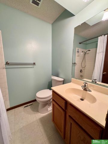 120 S Florida Avenue, York, NE 68467