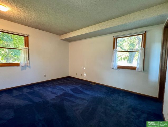 120 S Florida Avenue, York, NE 68467