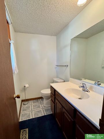 120 S Florida Avenue, York, NE 68467