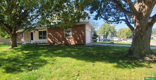 120 S Florida Avenue, York, NE 68467