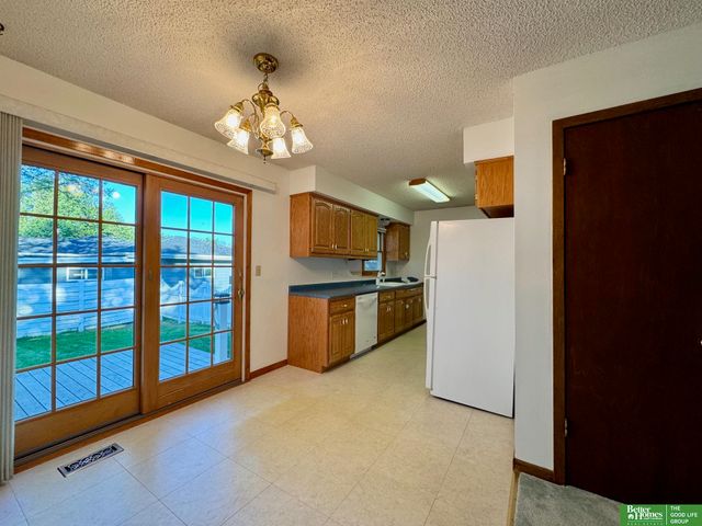 120 S Florida Avenue, York, NE 68467