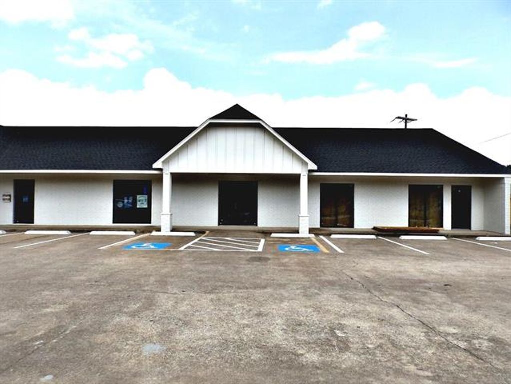 8350 N Hwy 155 300, Frankston, TX 75763