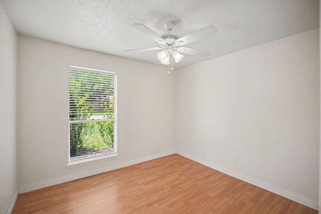 10926 Collingswood Drive, La Porte, TX 77571