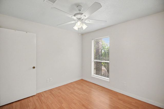 10926 Collingswood Drive, La Porte, TX 77571