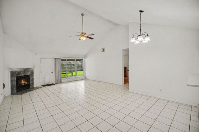 10926 Collingswood Drive, La Porte, TX 77571