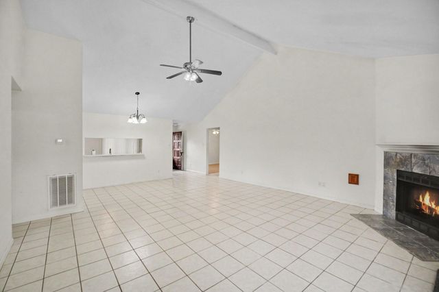 10926 Collingswood Drive, La Porte, TX 77571