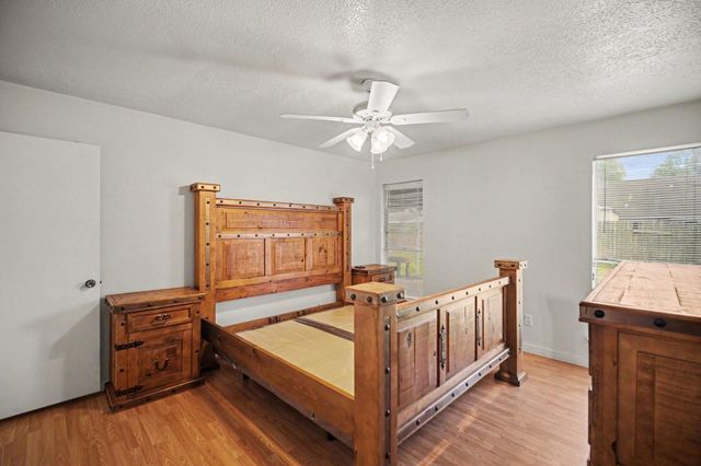 10926 Collingswood Drive, La Porte, TX 77571