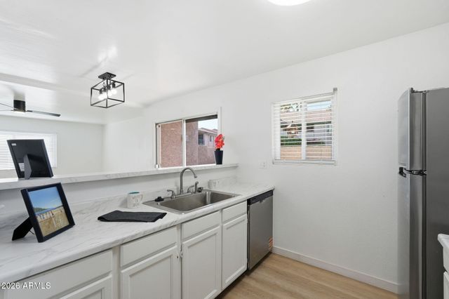 623 W Guadalupe Road 180, Mesa, AZ 85210