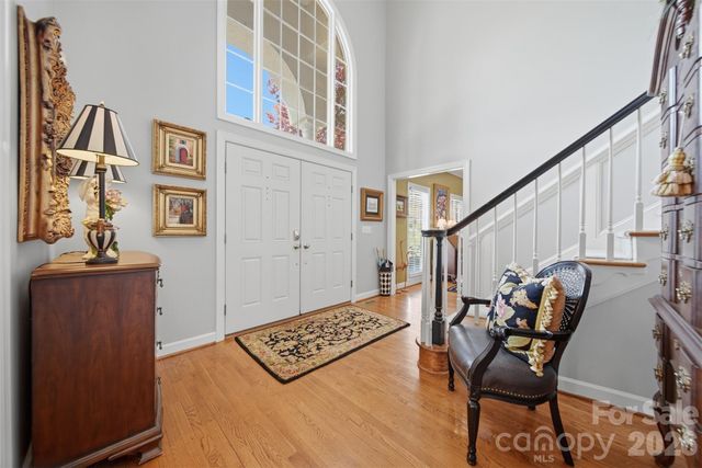3704 8th Street Place NW, Hickory, NC 28601