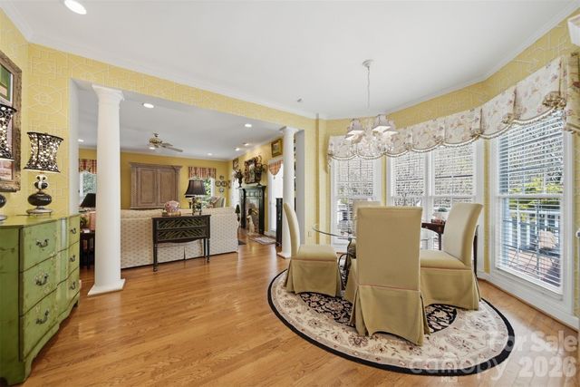 3704 8th Street Place NW, Hickory, NC 28601