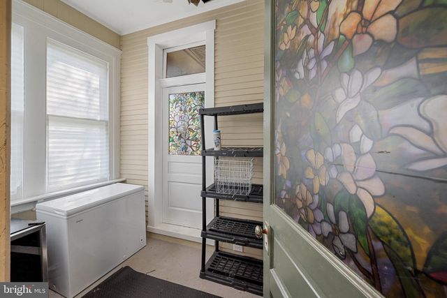 121 W SPRINGETTSBURY AVE, York, PA 17403