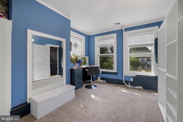 121 W SPRINGETTSBURY AVE, York, PA 17403