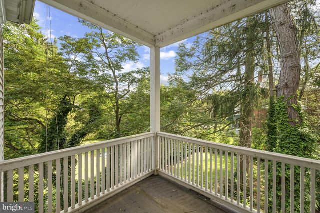 121 W SPRINGETTSBURY AVE, York, PA 17403