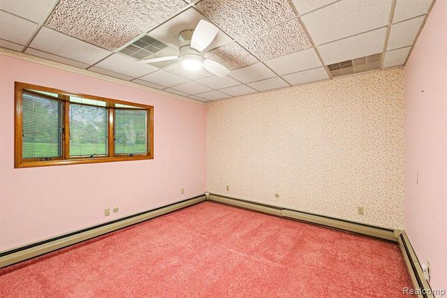 1030 W Livingston Road, Highland, MI 48357