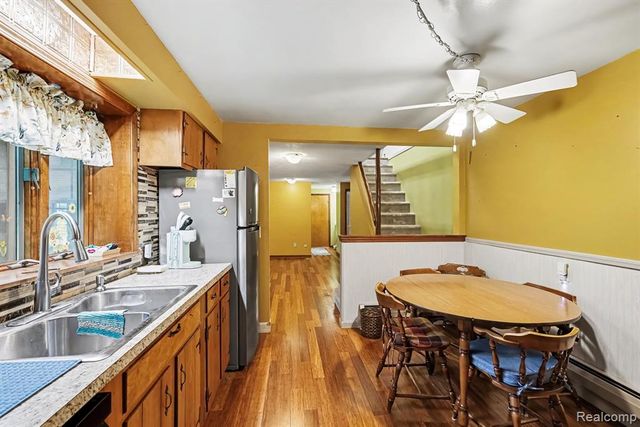1030 W Livingston Road, Highland, MI 48357