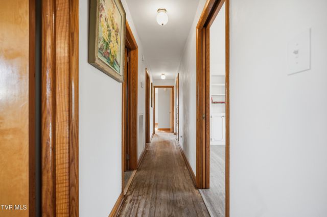 6212 Hurricane Road, Wise, VA 24293