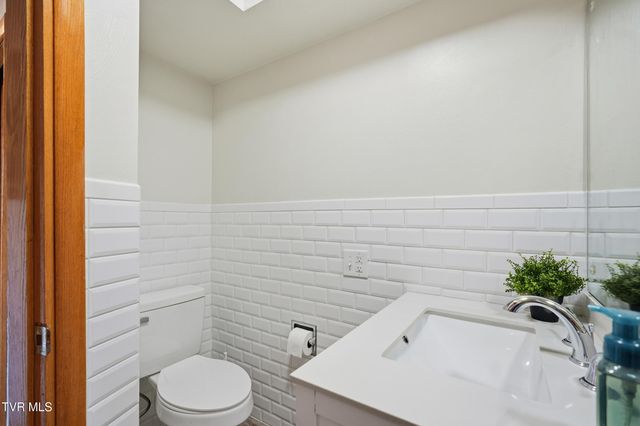 6212 Hurricane Road, Wise, VA 24293