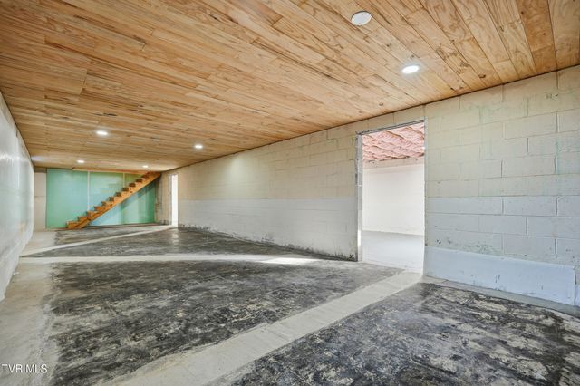 6212 Hurricane Road, Wise, VA 24293