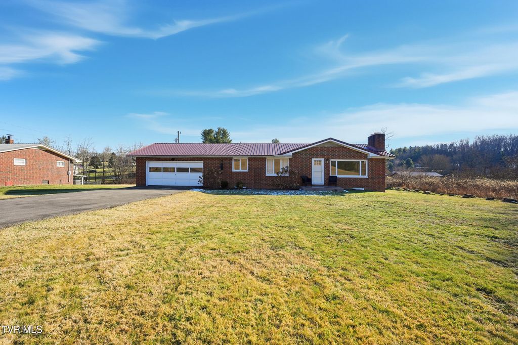 6212 Hurricane Road, Wise, VA 24293