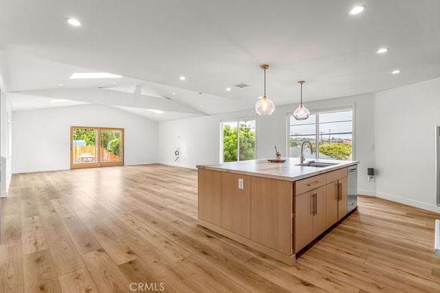 4827 Newton, Torrance, CA 90505