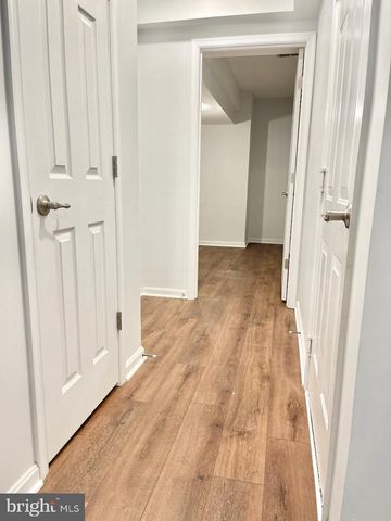 2403 CYPRESS GREEN LN, Herndon, VA 20171
