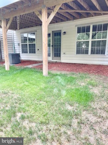 2403 CYPRESS GREEN LN, Herndon, VA 20171